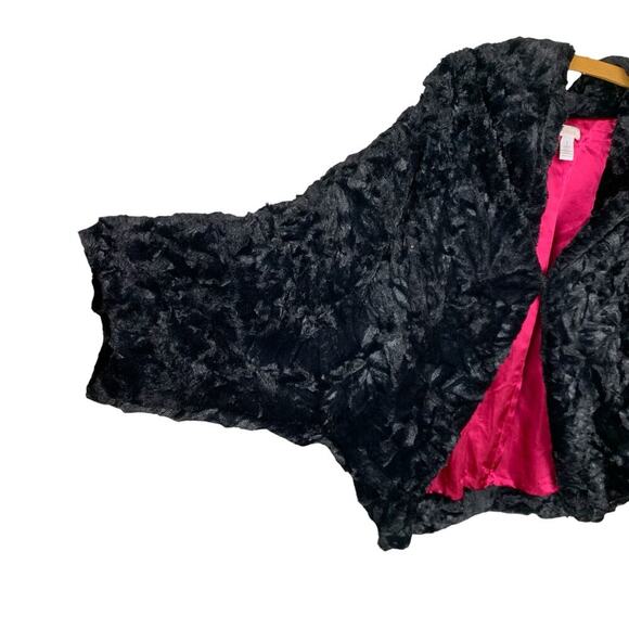 Chico's Velvet Cocoon Victoria Black Faux Fu Dolman Sleeve Jacket -Size 1 (M/8) - Picture 3 of 6